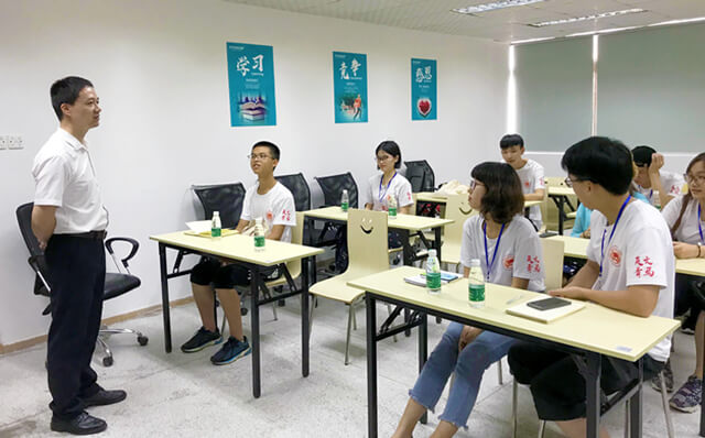 STONKAM?順利開展廣外“英文青馬班”企業(yè)參觀活動
